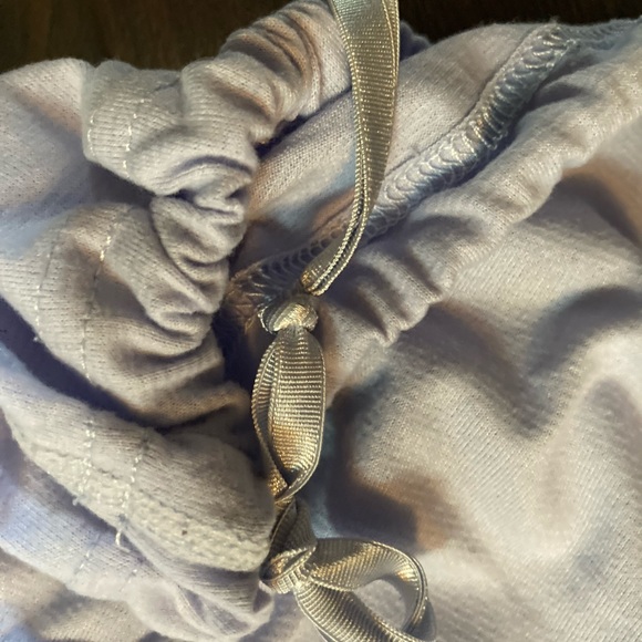 🤠BOGO 50%🤠 Lululemon Debut tank - Picture 5 of 6